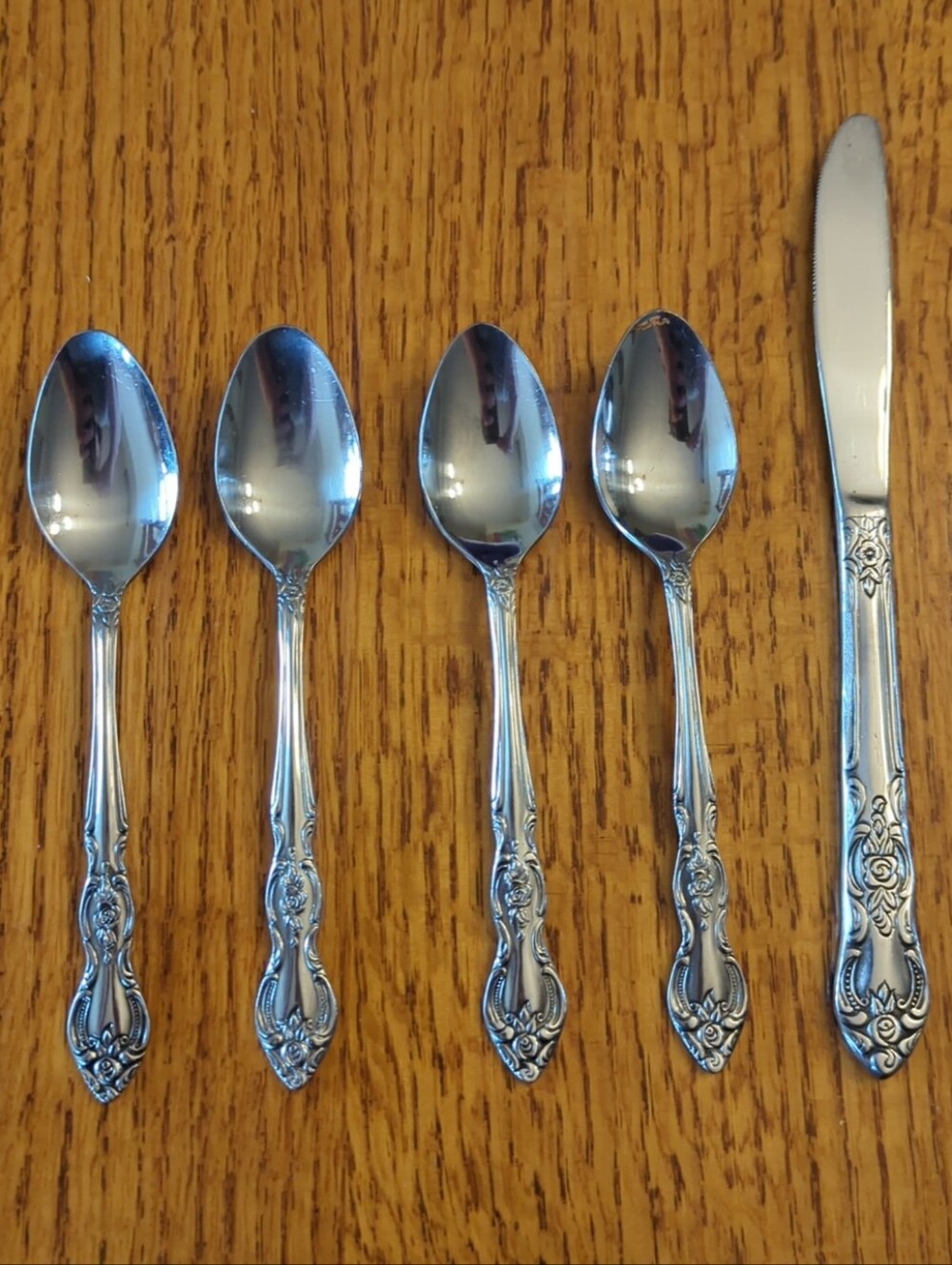 Orleans Flatware │Orleans Rose Stainless Flatware │4 Teaspoons & 1 Dinner Knife